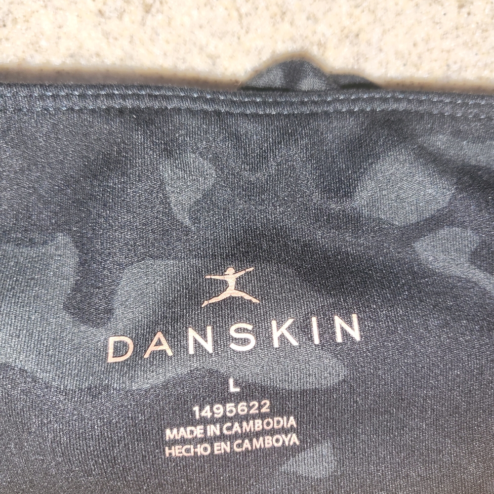 Danskin Gray Camouflage Leggings
